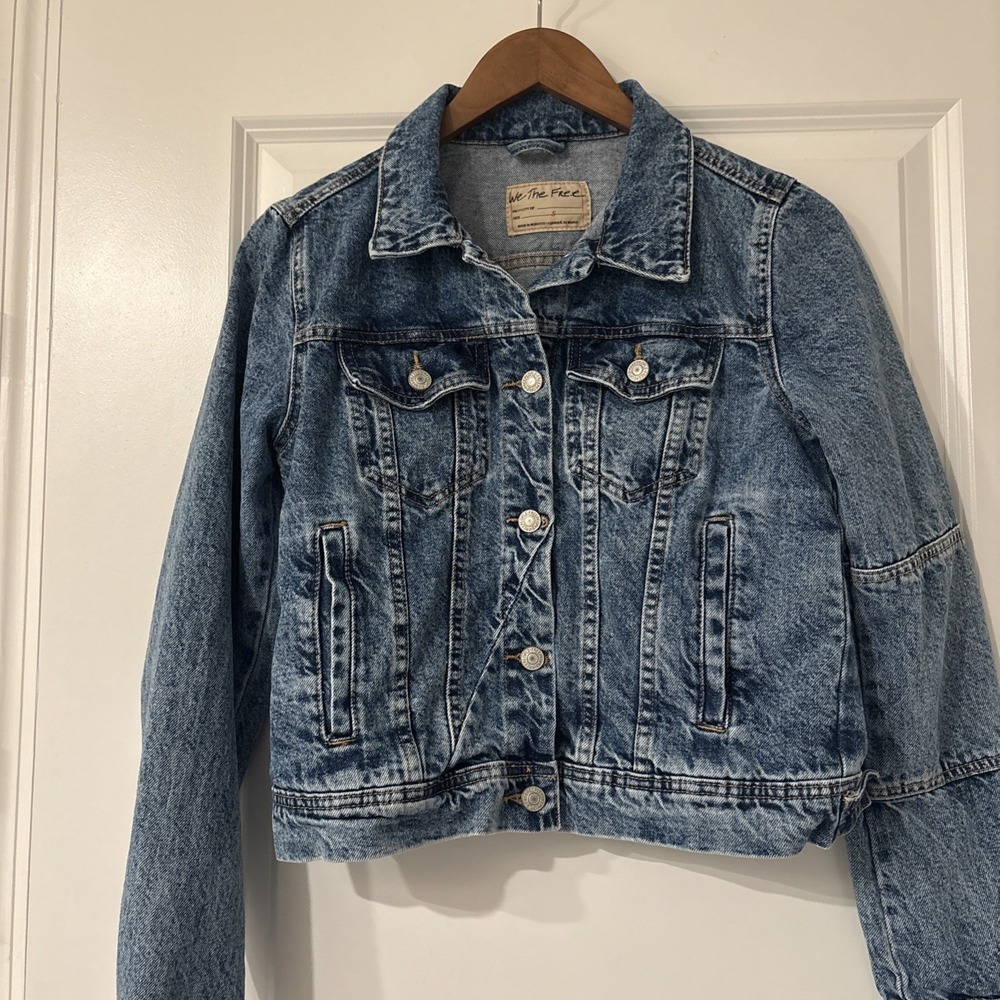 We‎ The Free Rumor Women's Jean Jacket Size Small